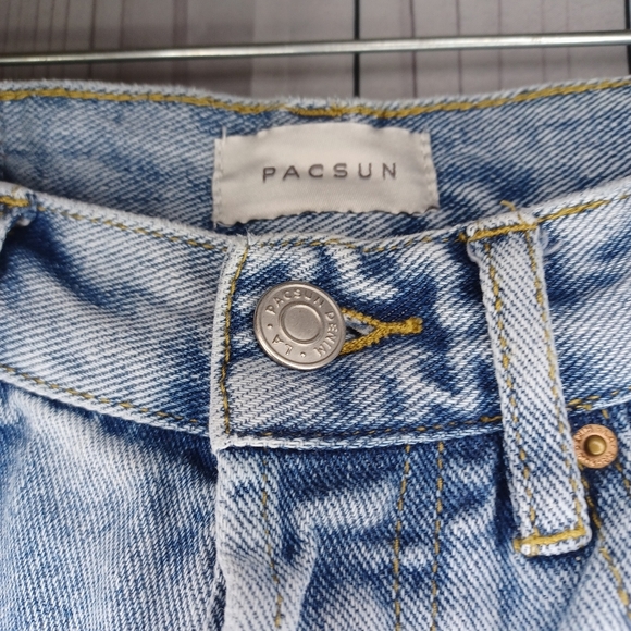 PacSun Destroyed Light Wash Denim Dad Jeans - Picture 5 of 13